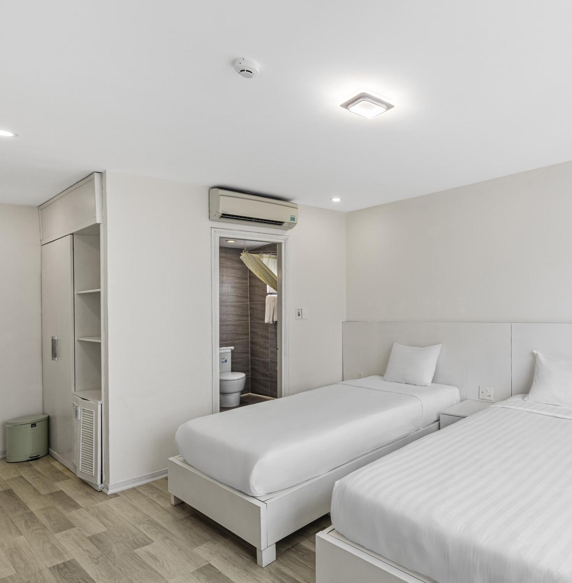 Alyssa Hotel Дананг Екстериор снимка